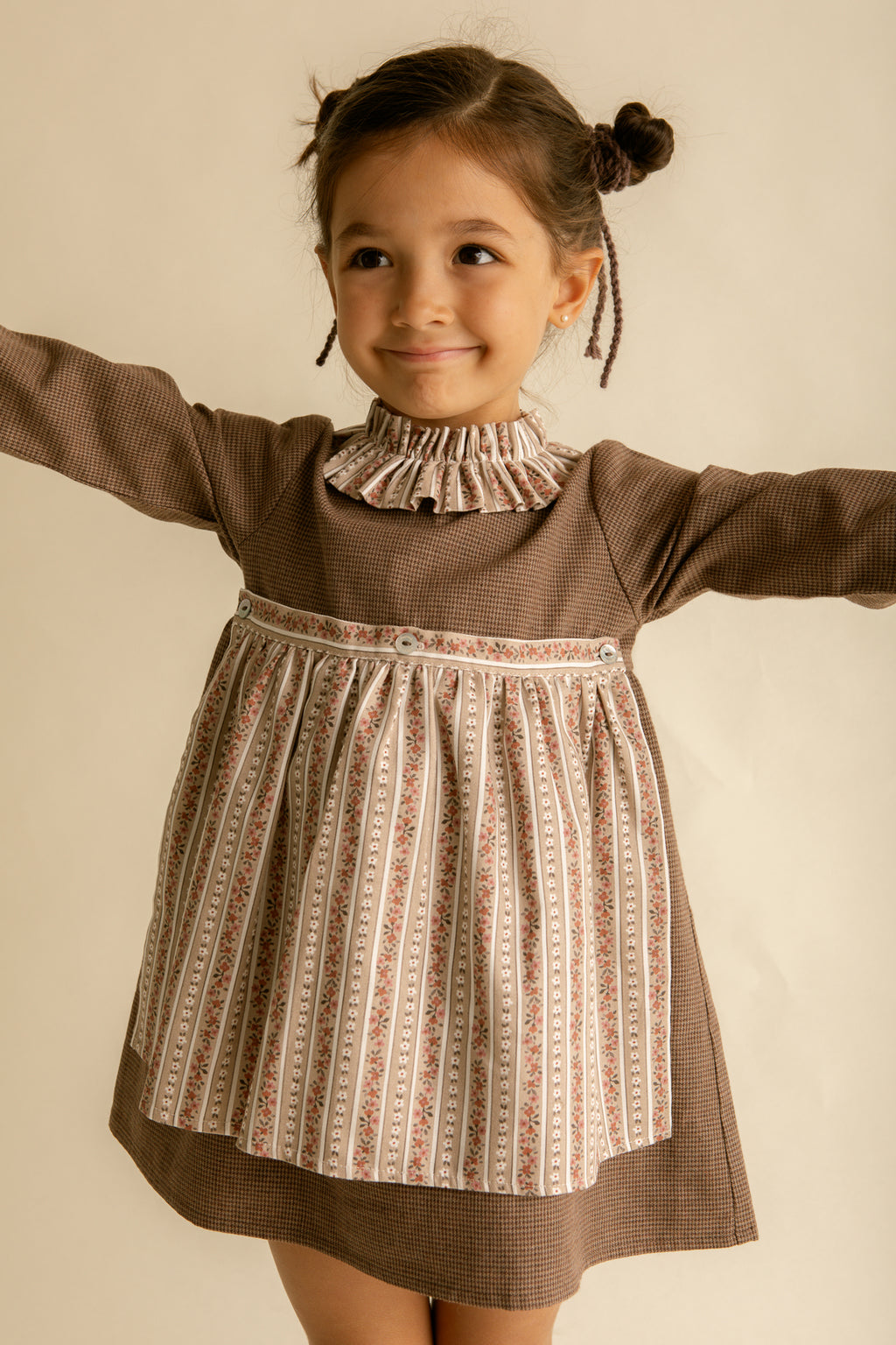 Vestido Mariola Lord Marrón y Grecas