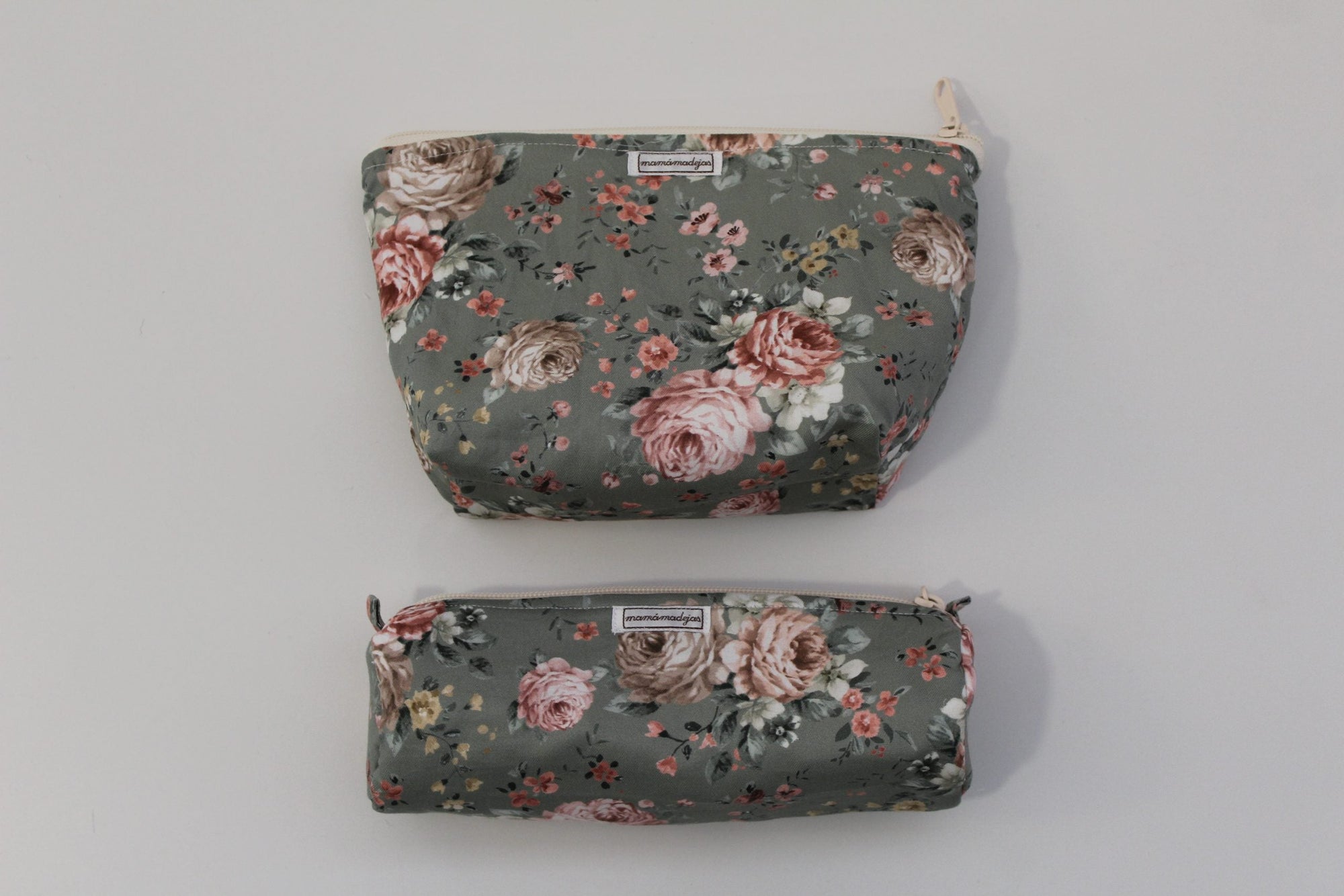 Conjunto Bolsas pequeñas Flores sobre Verde